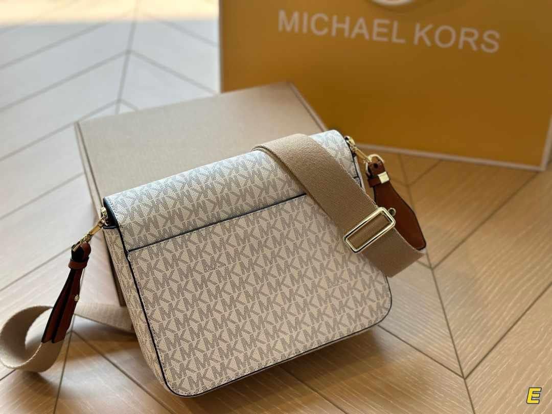 Michael Kors — Women's Crossbody Bag (Master Quality | Full Branding | Premium Packaging) (Offwhite Brown)