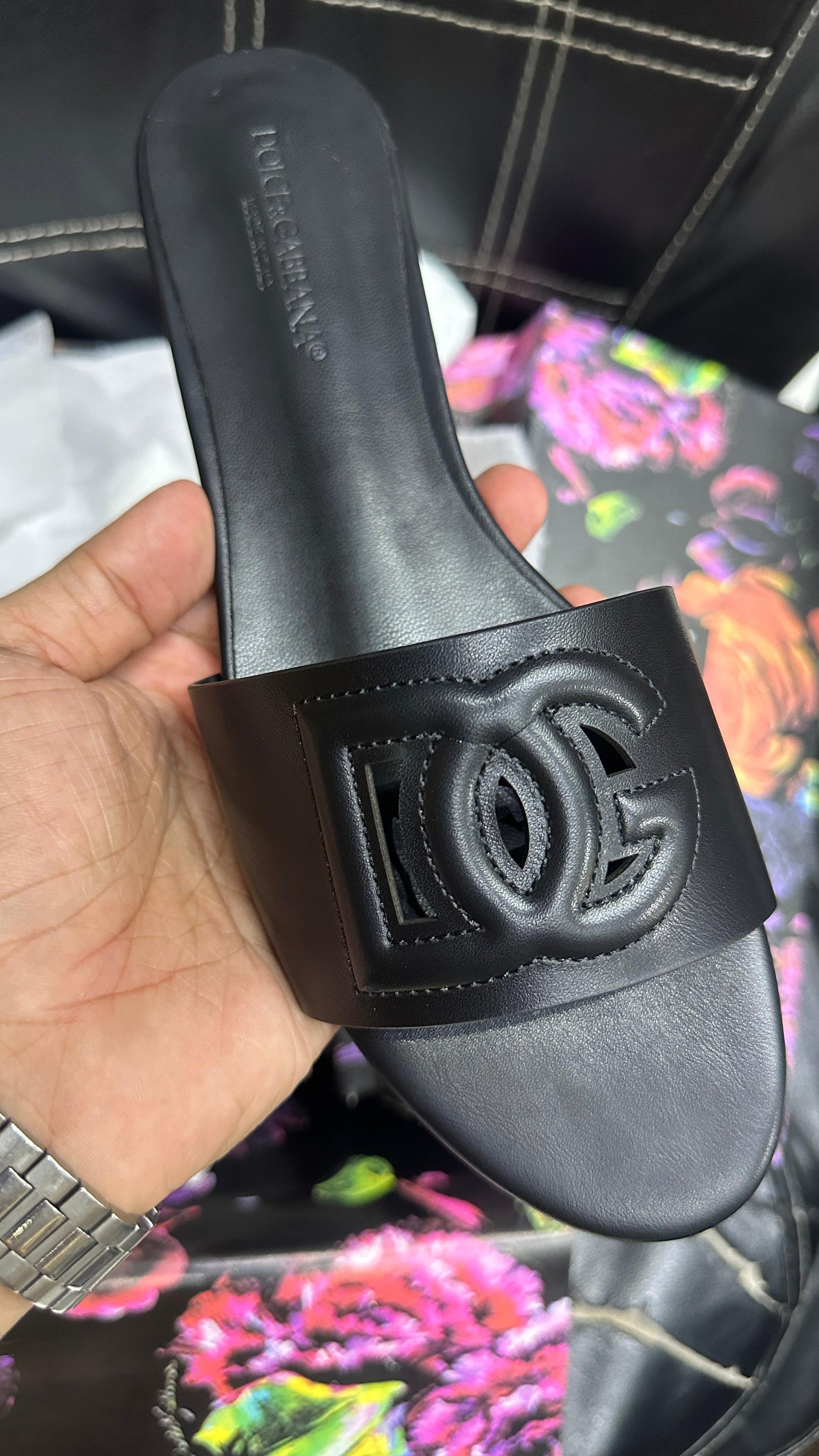 Dolce & Gabbana — Original Women's Slippers (Premium Packaging) (Black)