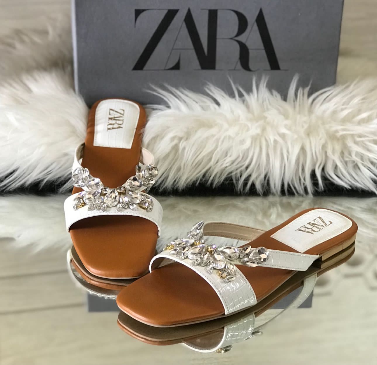ZARA — Women's Stone Flat Slippers (Restock | Premium Quality | Brand Box Included) (White)