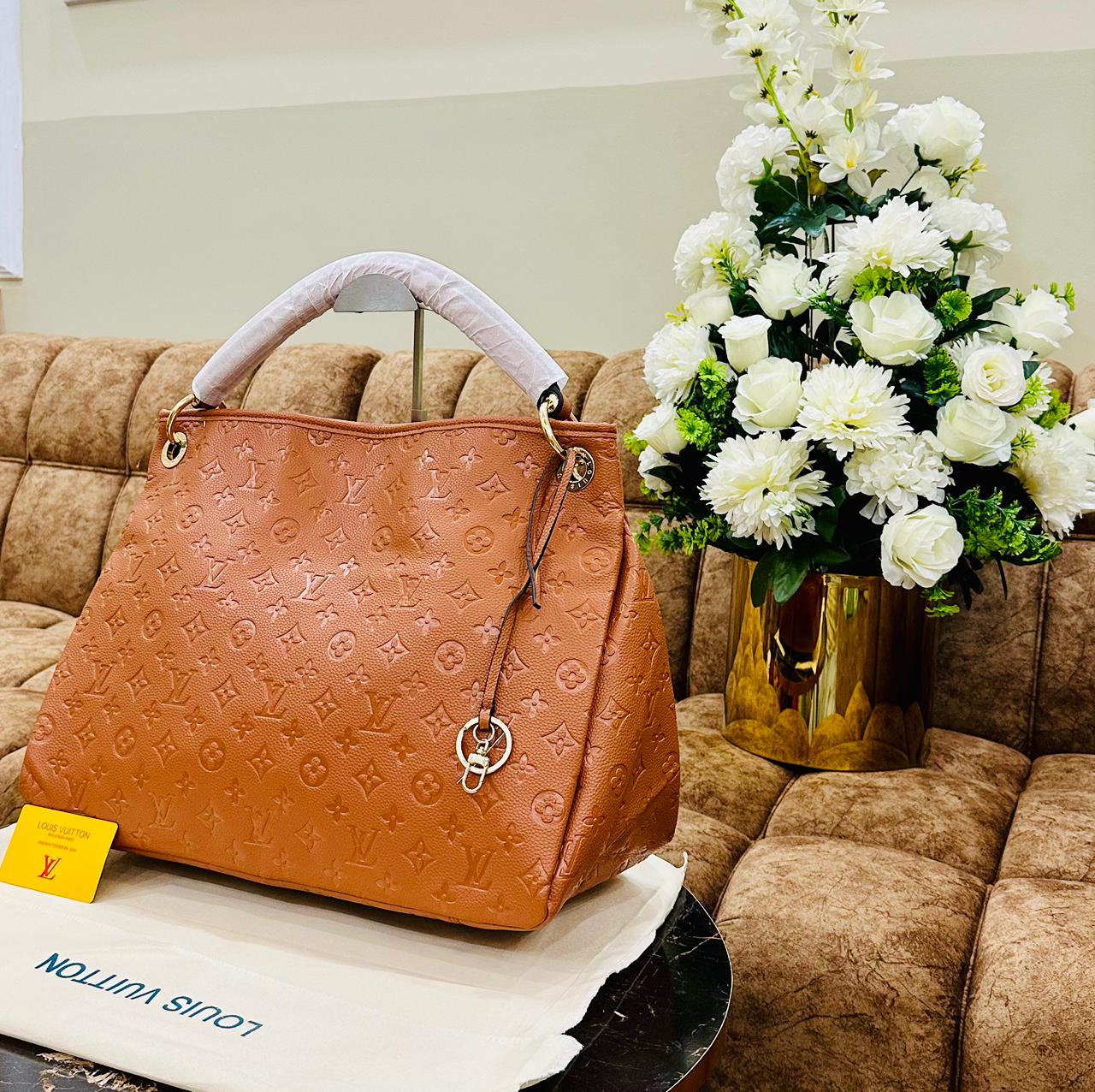 Louis Vuitton — Large Tote Bag (AAA Soft Quality | Dust Bag & Brand Card Included) (Brown)