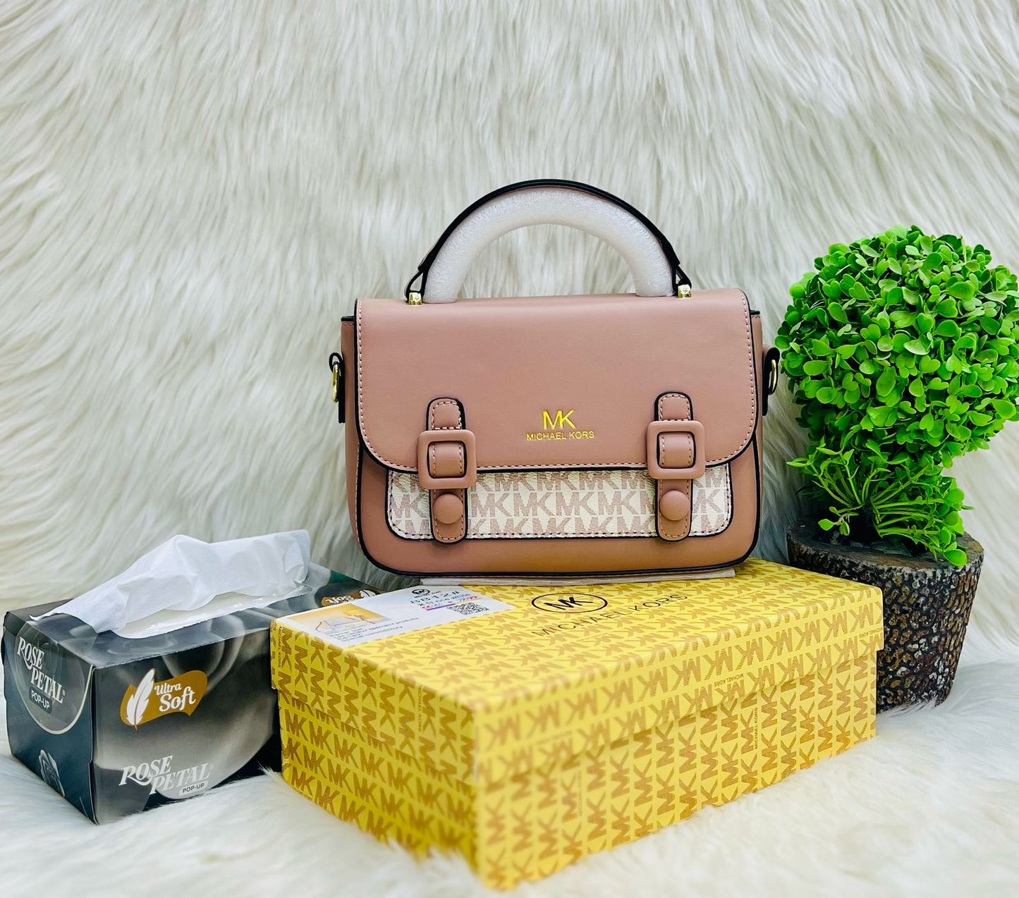 MK Michael Kors — New Design Handbags (Stunning Colors | Great Price) (Peach)