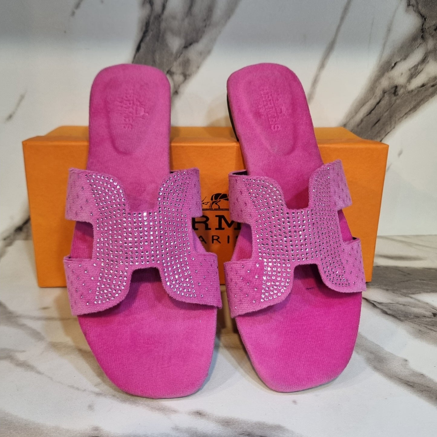 Hermes Stone Flats – Restocked in 5 Gorgeous Colors (Pink)