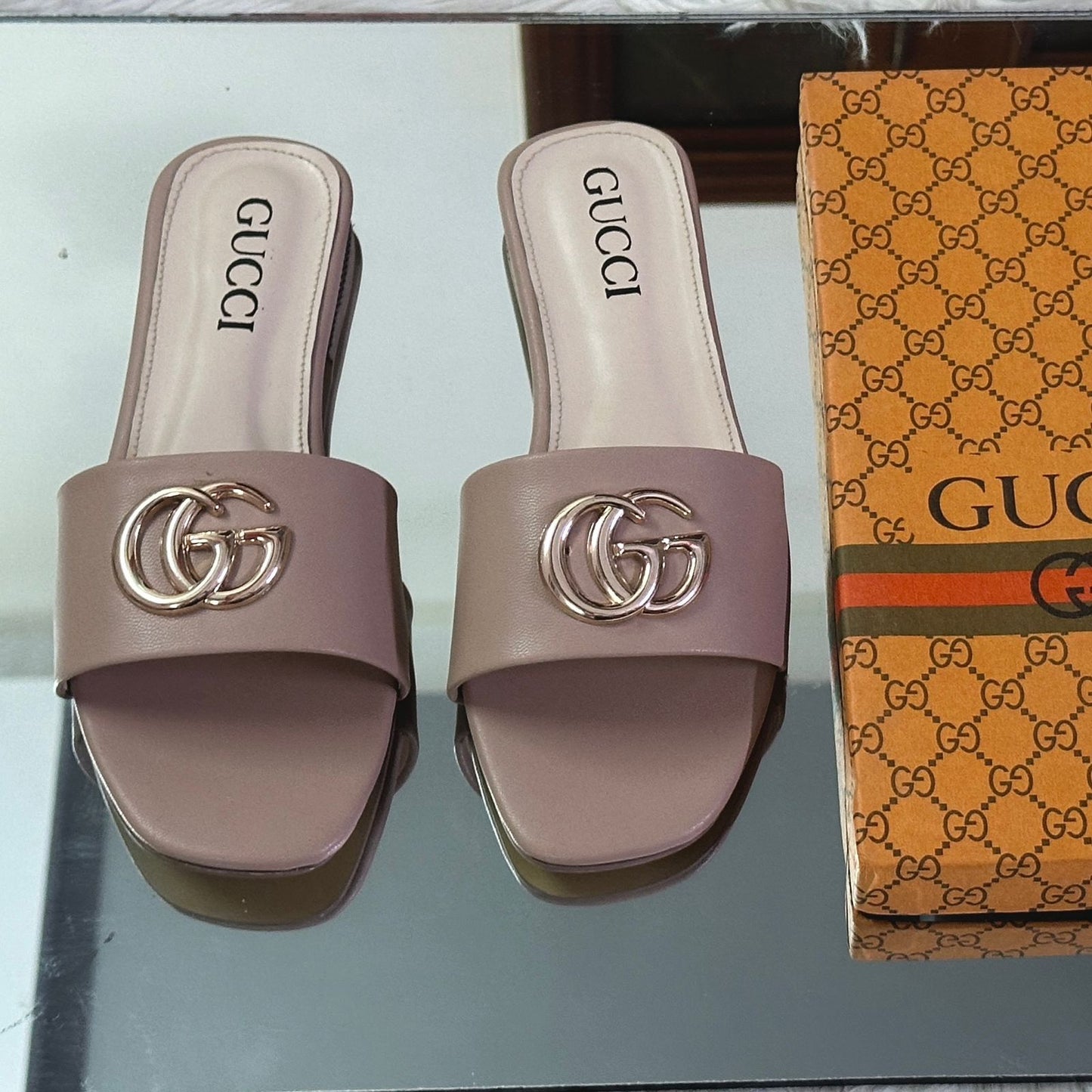 GUCCI Premium Slippers – 2 Colours (Beige)