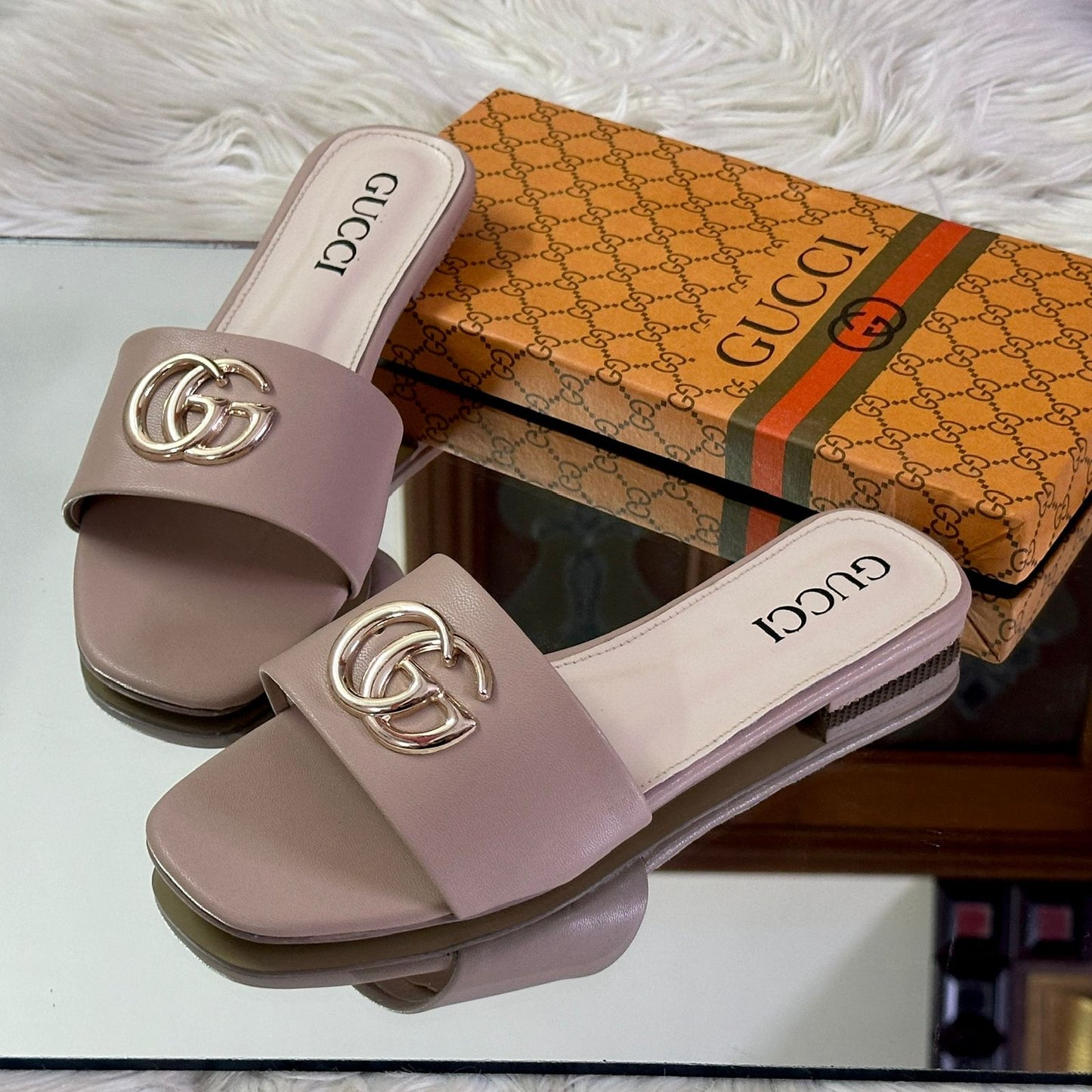 GUCCI Premium Slippers – 2 Colours (Beige)