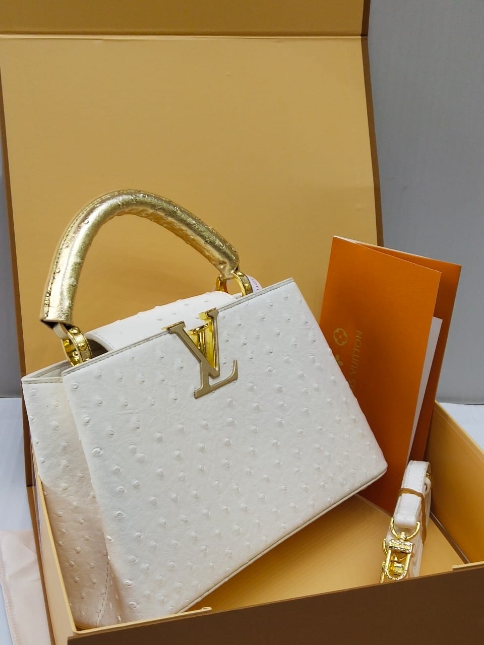 Louis Vuitton Capucines Crystal Edition – Luxury Shoulder Bag (White)