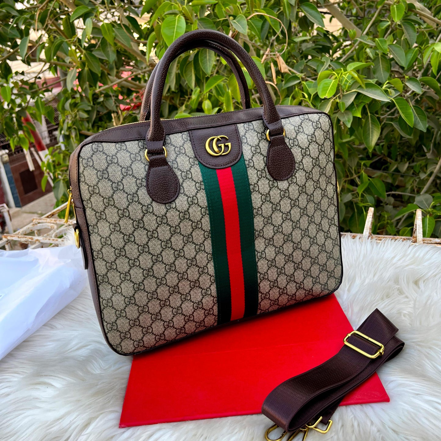 GUCCI Signature Handbag – Premium Edition (Brown-Grey)