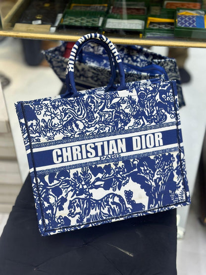 CHRISTIAN DIOR-Inspired Tote – High Quality Denim Women Bag with Beautiful Print(Blue)