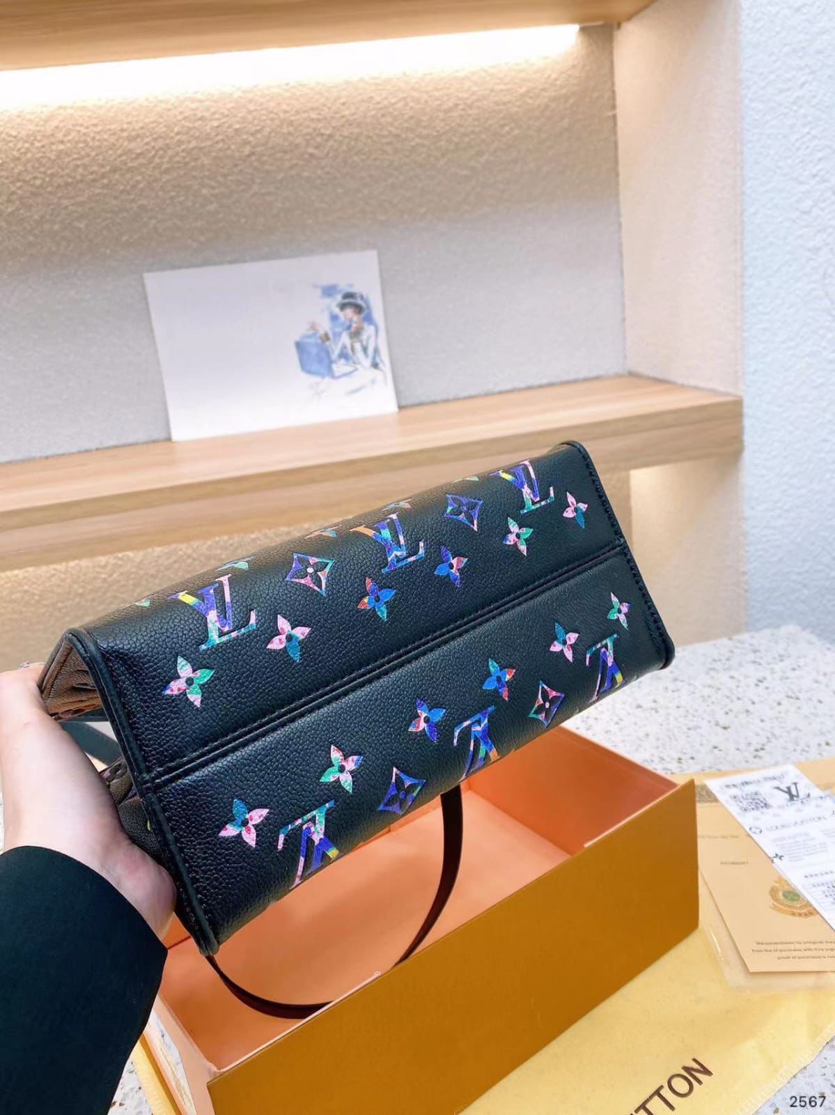 LOUIS VUITTON On The Go-Inspired – High Quality Medium Women Bag with Full Packaging(Black 2)
