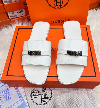 HERMÈS Giulia-Inspired Sandals – Elegant Women Footwear with Iconic Buckle & Full Packaging(White 2)