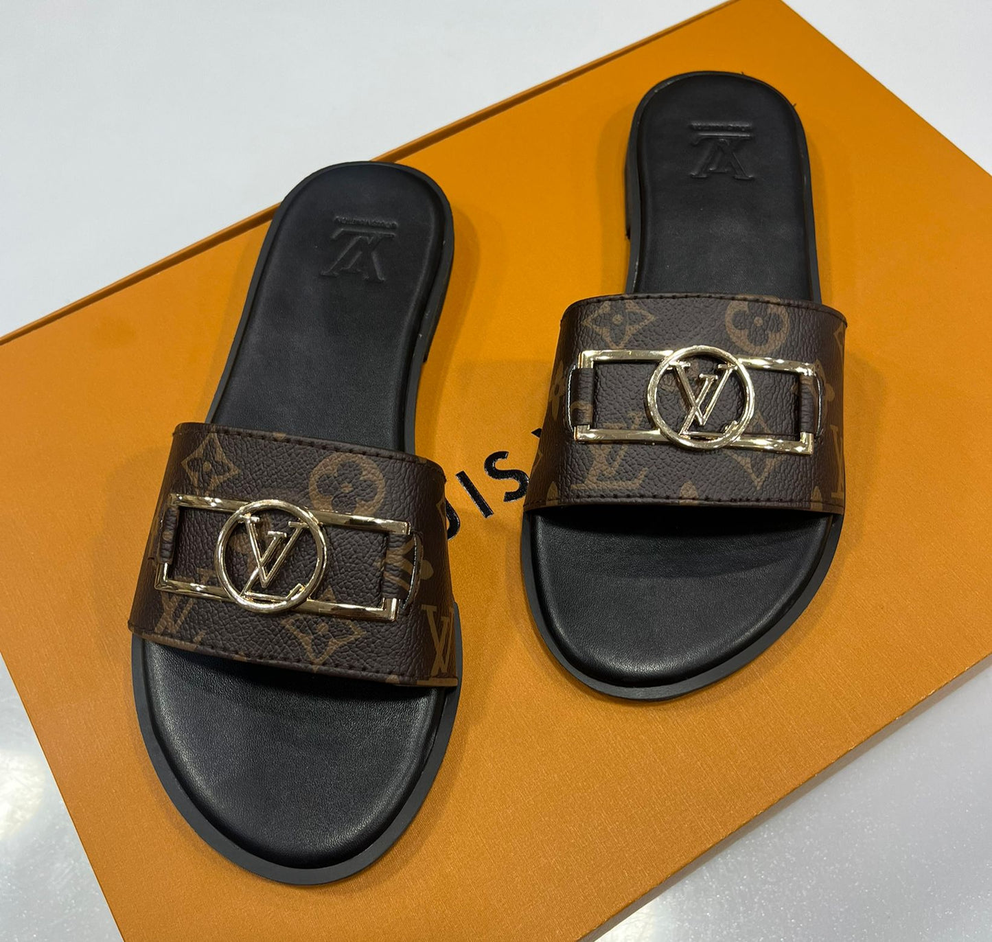 LOUIS VUITTON-Inspired Flat Slippers – Premium Women Footwear with Brand Box(Brown 1)