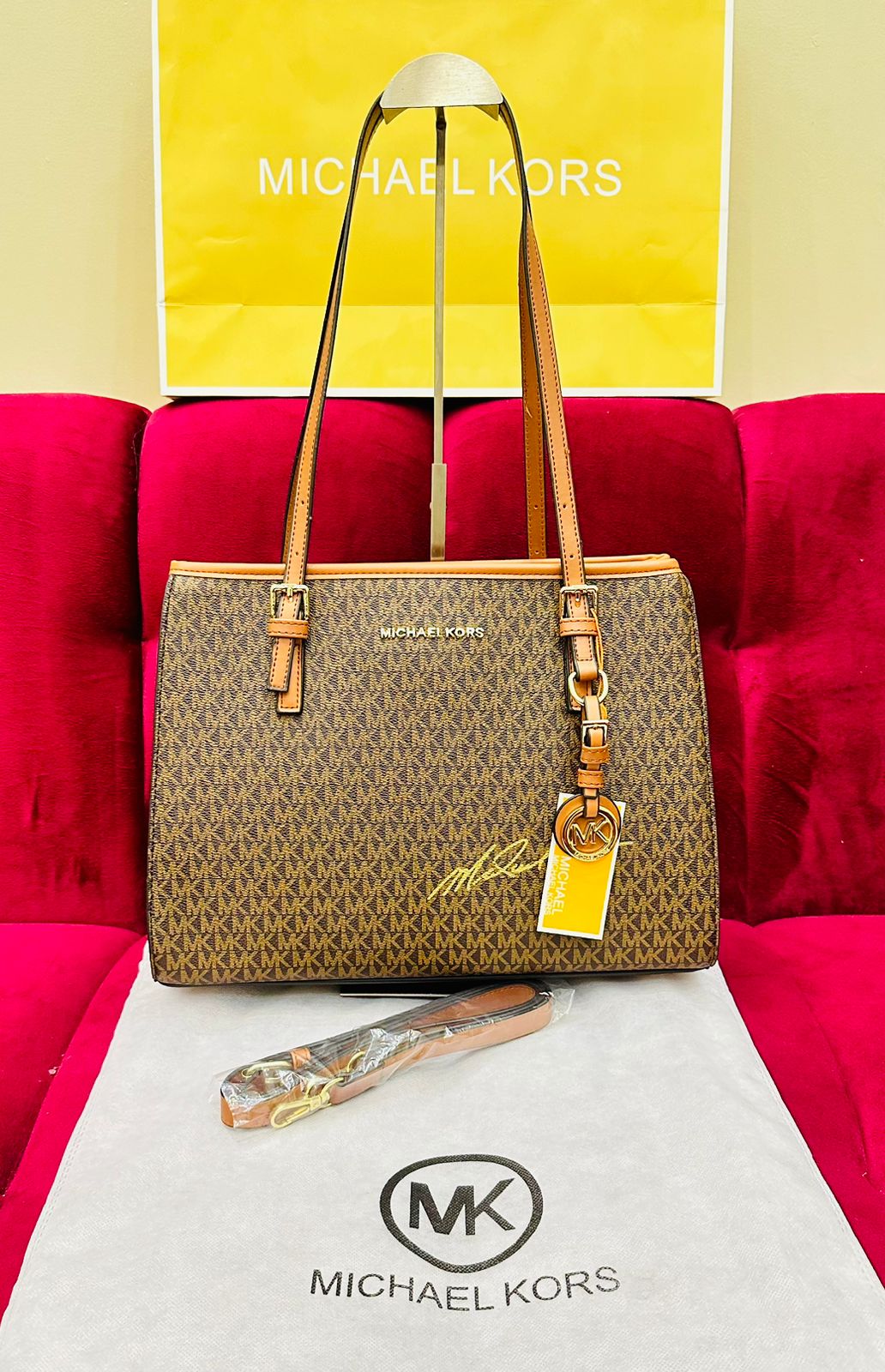 MK  High quality  New stock available  With brand dust bag  Only good (Brown 1)