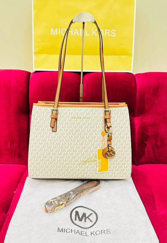 MK  High quality  New stock available  With brand dust bag  Only good (Brown / white)