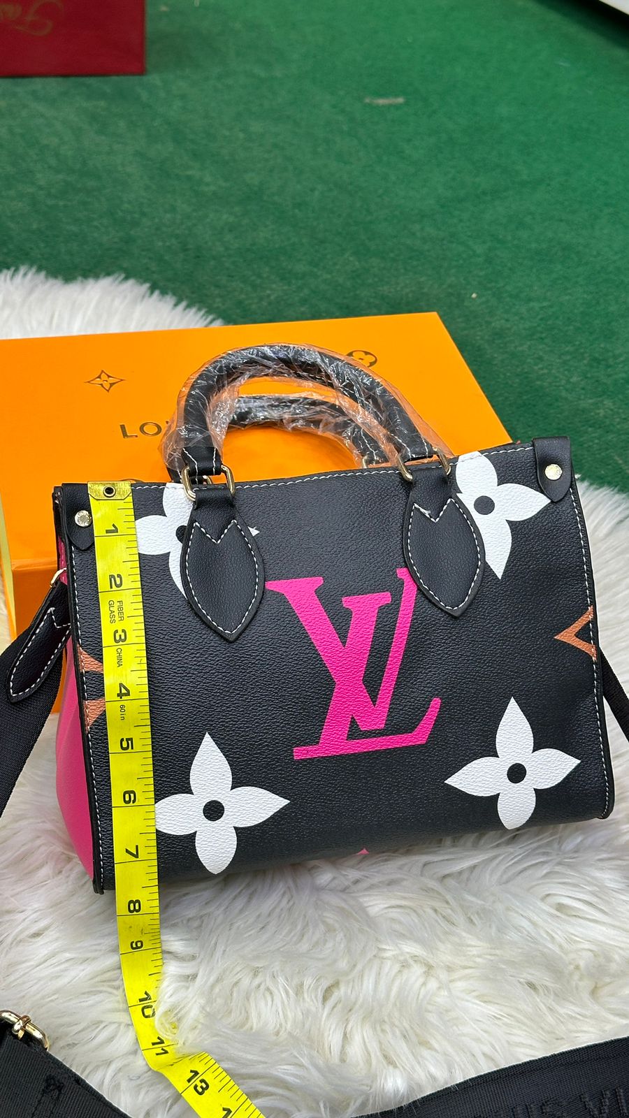 LOUIS VUITTON – On The Go Women Bag (Master Quality) (Brown)