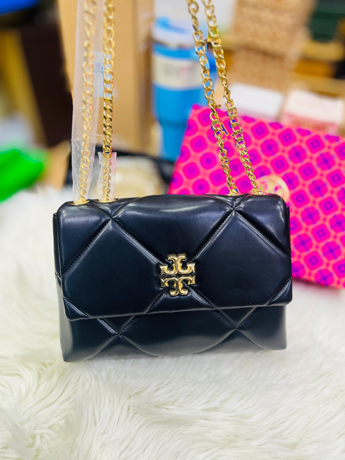 TORY BURCH – Kira Diamond Quilt Shoulder Bag (Black)