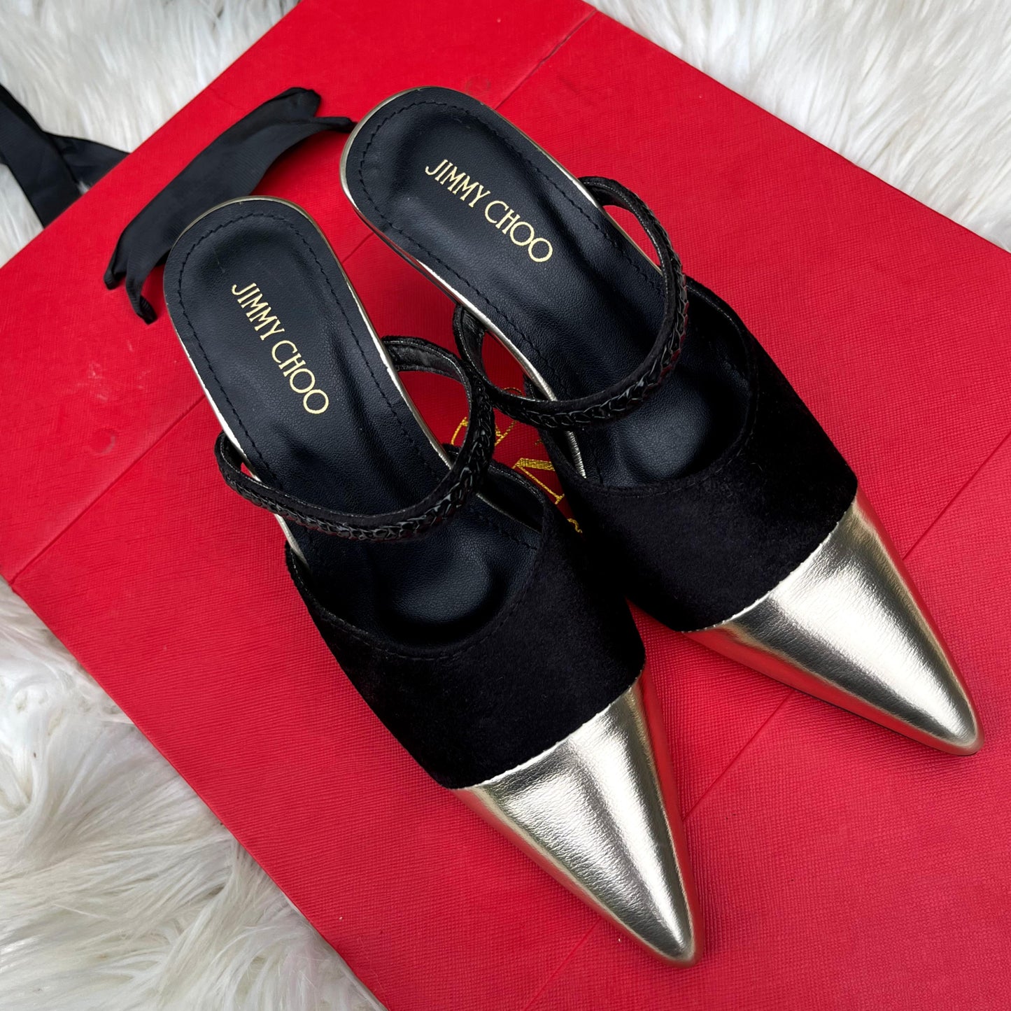 JIMMY CHOO – Elegant Heels (Black/Gold)