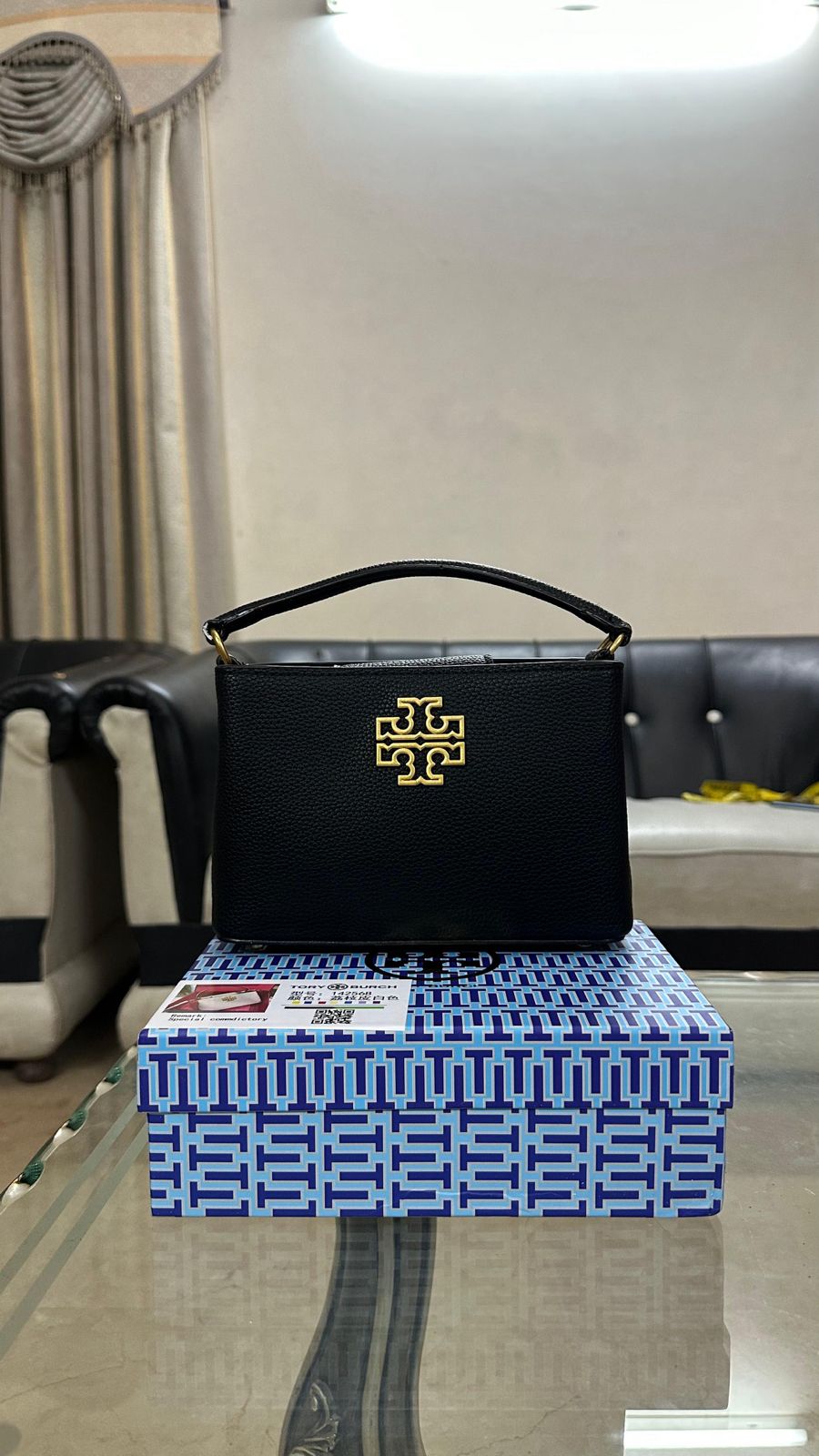 Tory Burch – Signature Style & Premium Craftsmanship (Black)