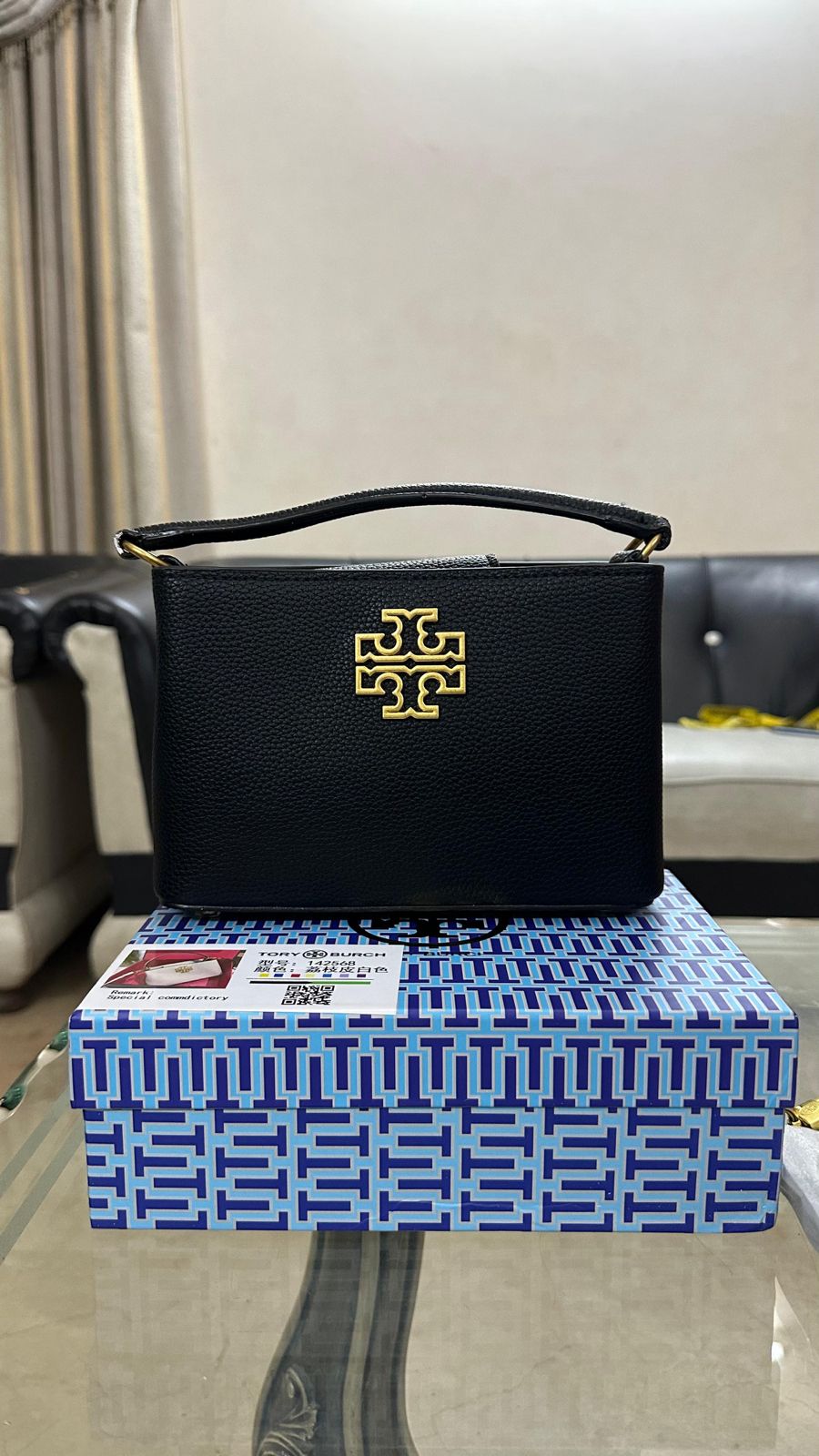 Tory Burch – Signature Style & Premium Craftsmanship (Black)