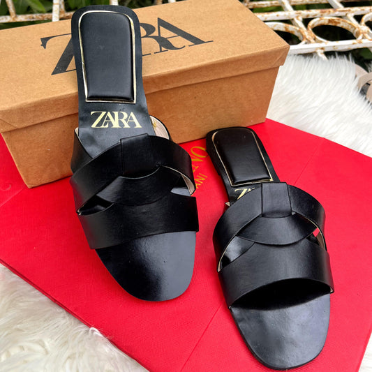 ZARA-Inspired Flat Slippers – Premium Comfort with Brand Box (Black)