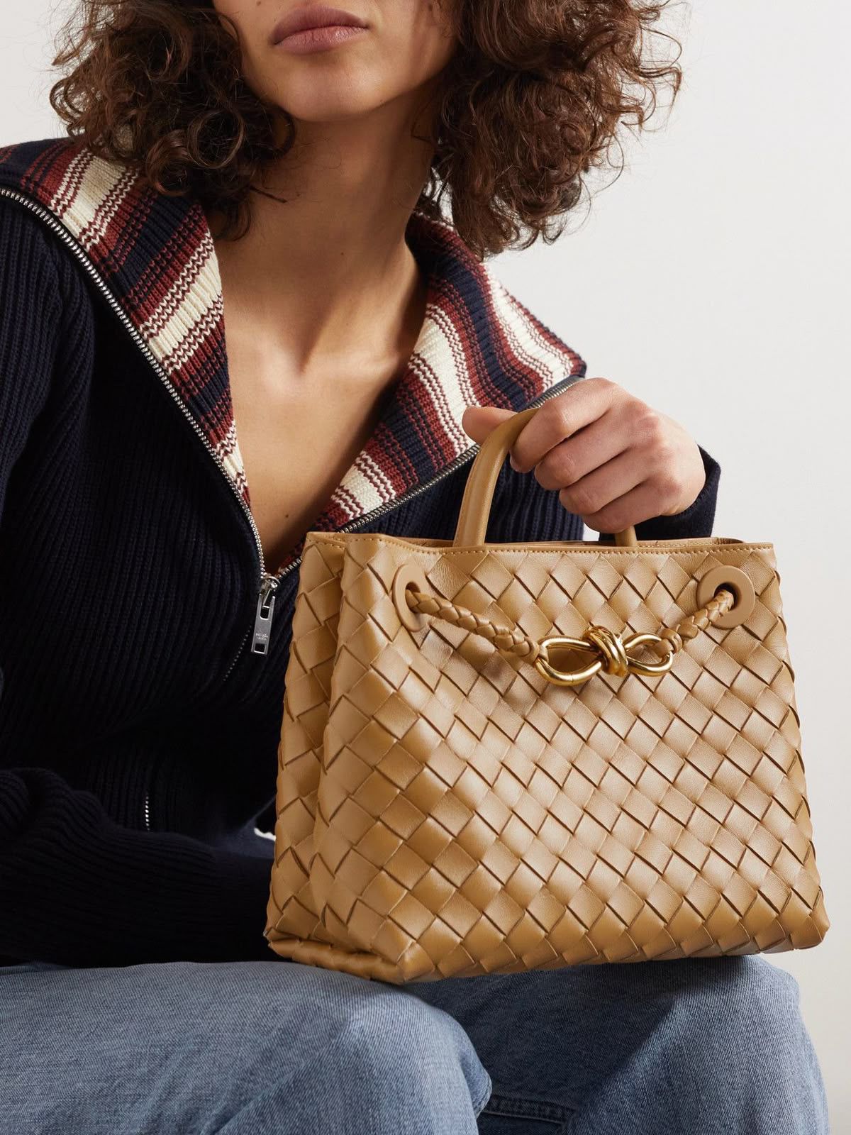 Bottega Veneta Andiamo Women Bag – Intrecciato Leather Top Handle & Crossbody(Amber)