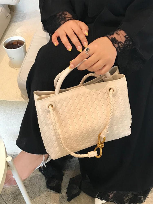 Bottega Veneta Andiamo Women Bag – Intrecciato Leather Top Handle & Crossbody(Off-White)