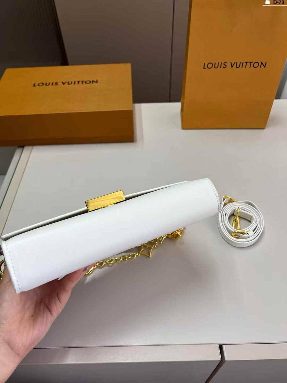 LOUIS VUITTON CAPUCINES – Women Wallet On Chain(White)