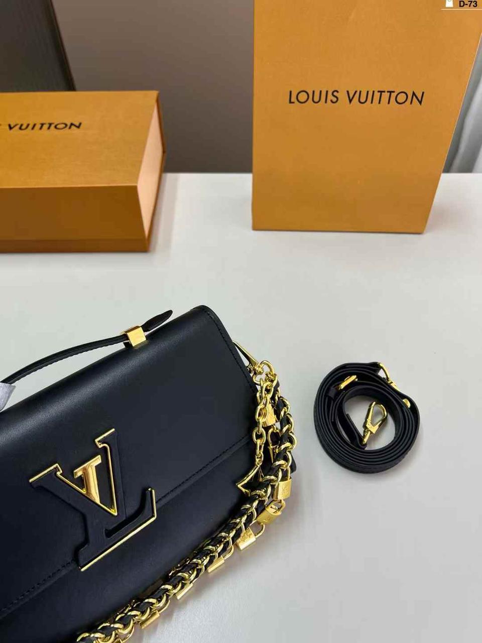 LOUIS VUITTON CAPUCINES – Women Wallet On Chain(Black)