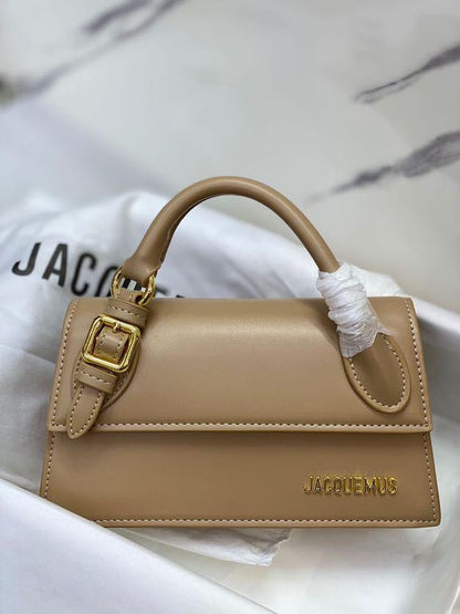 JACQUEMUS – The Long Chiquito Women Bag (With Buckle)(Beige)