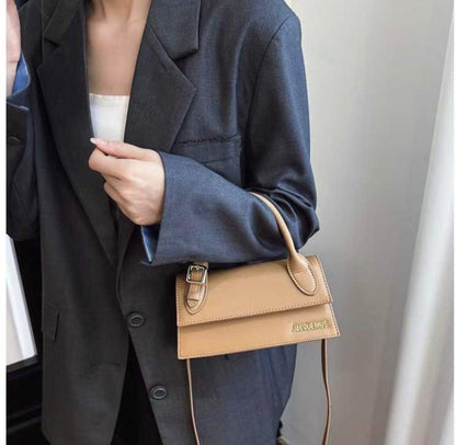 JACQUEMUS – The Long Chiquito Women Bag (With Buckle)(Beige)