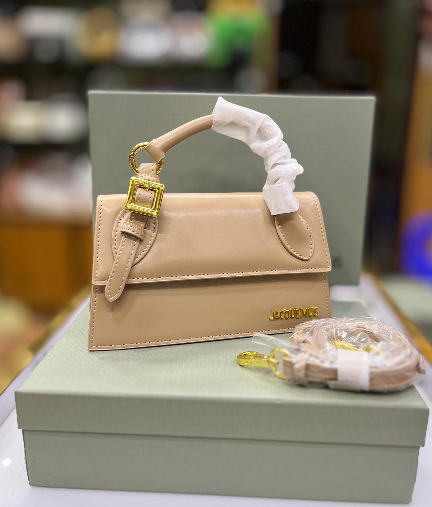 JACQUEMUS – The Long Chiquito Women Bag (With Buckle)(Beige)