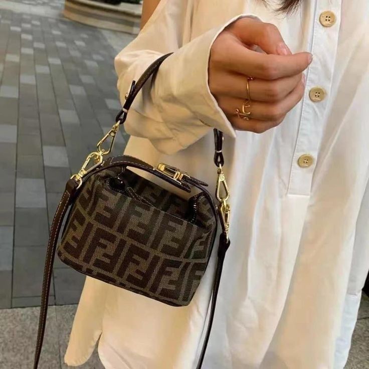 FENDI RESTOCK – Women Crossbody Bag