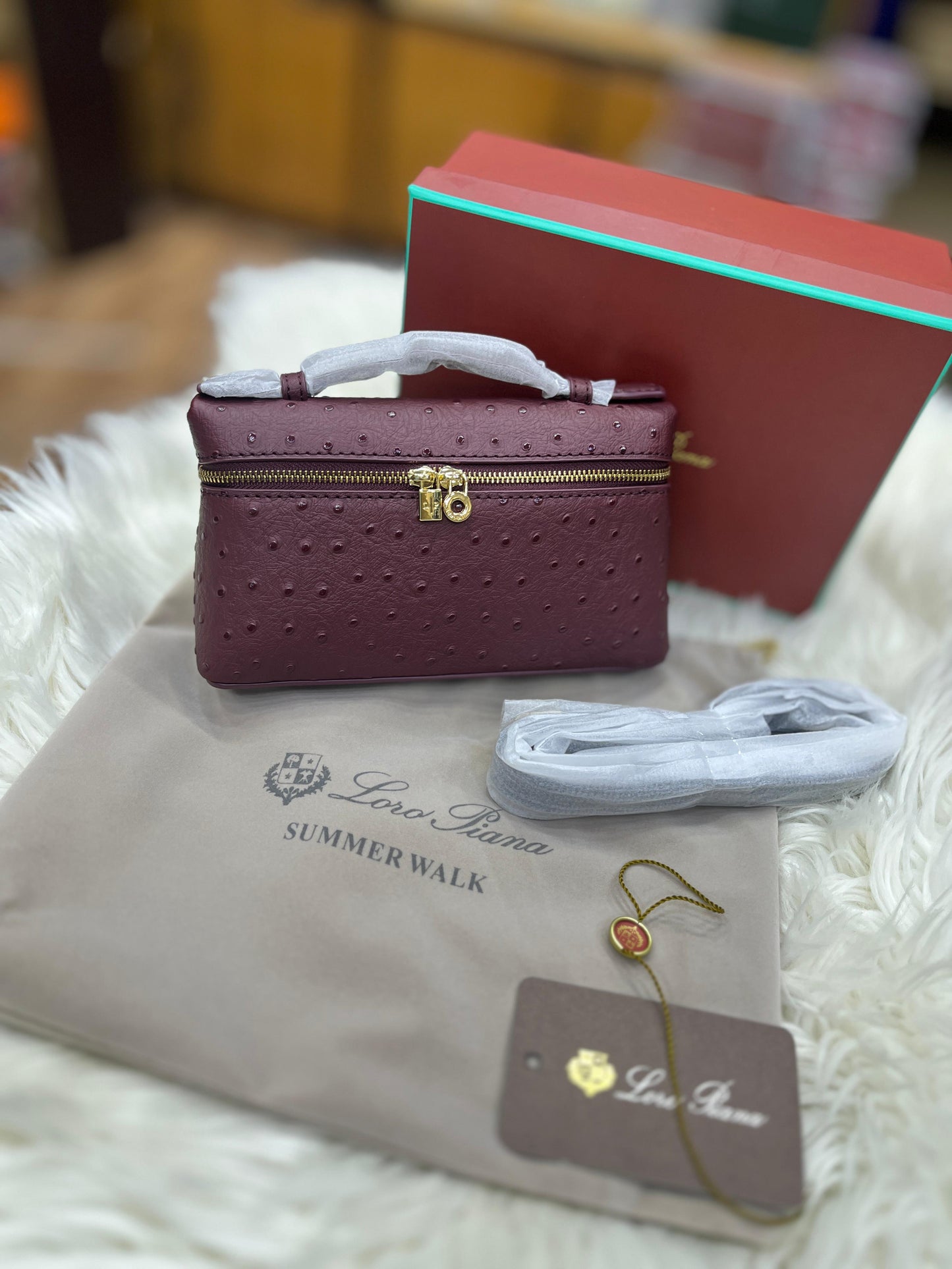 LORO PIANA RESTOCK – Extra Pocket L19 Women Bag (Ostrich Leather) (Purple)