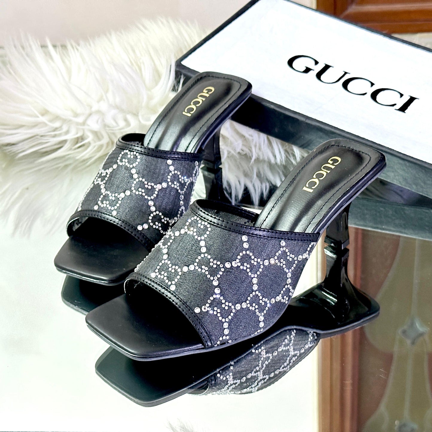 GUCCI Women Sandals – With Brand Box (Black)