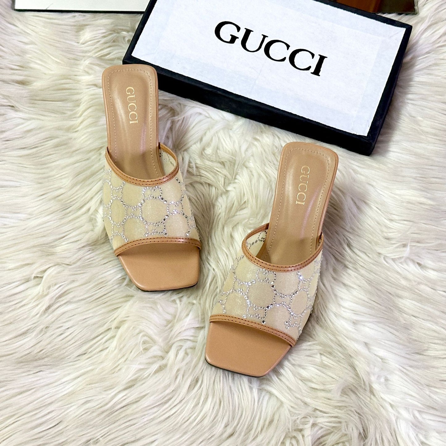 GUCCI Women Sandals – With Brand Box (Beige)