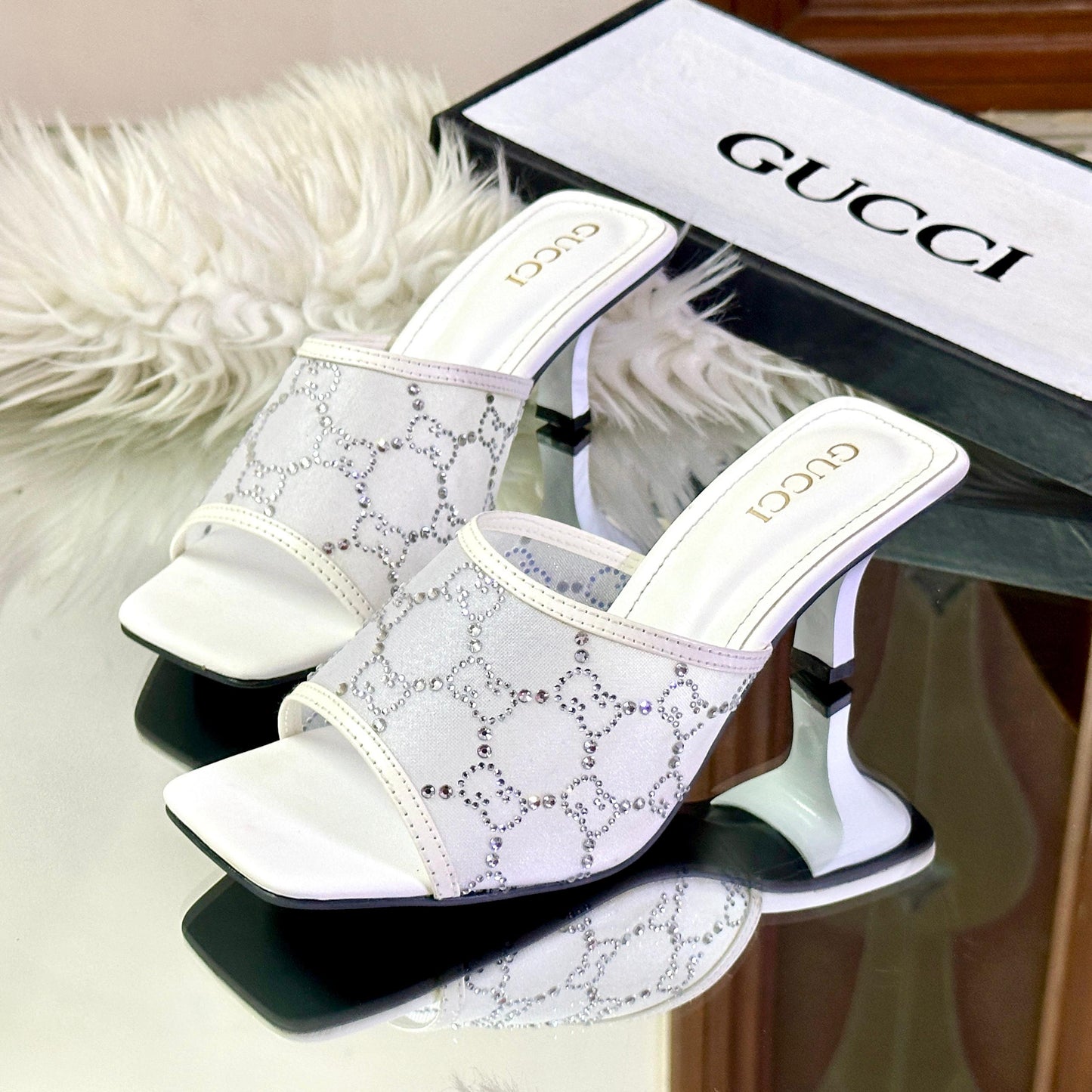 GUCCI Women Sandals – With Brand Box (White)