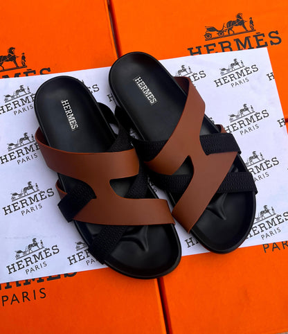 HERMÈS Kazimir Sandal – Unisex Comfort & Style (Brown & Black)