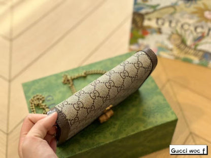 GUCCI – Master Series Leather Bag (Beige)