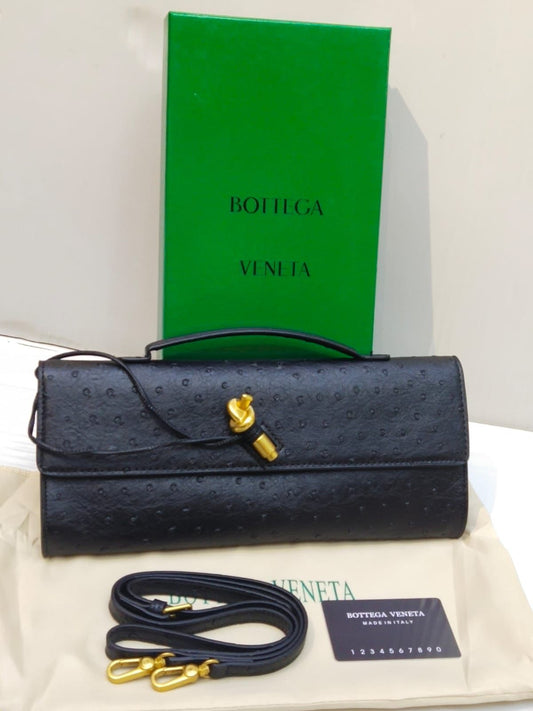 BOTTEGA VENETA – Premium Master Series Clutch (Black)