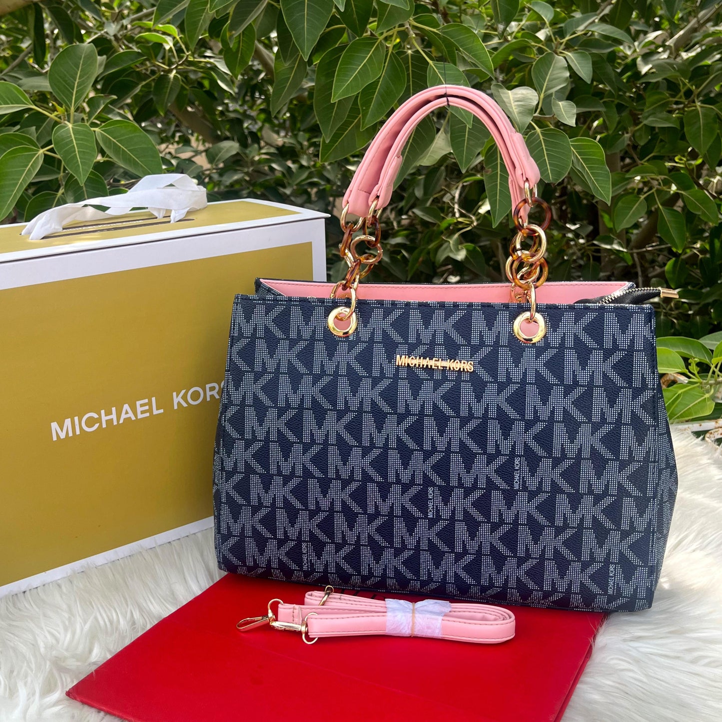MICHAEL KORS – Elegant Handbag with Long Belt (Blue)
