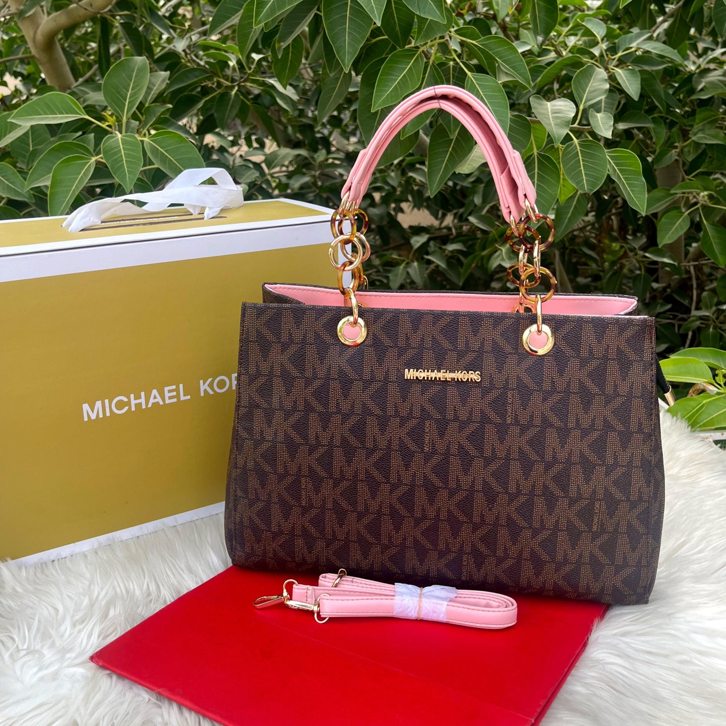 MICHAEL KORS – Elegant Handbag with Long Belt (Brown)