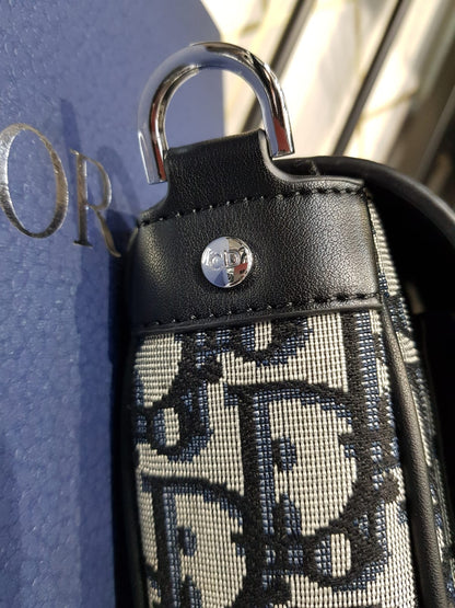 Dior – Hit The Road Bag (Black)