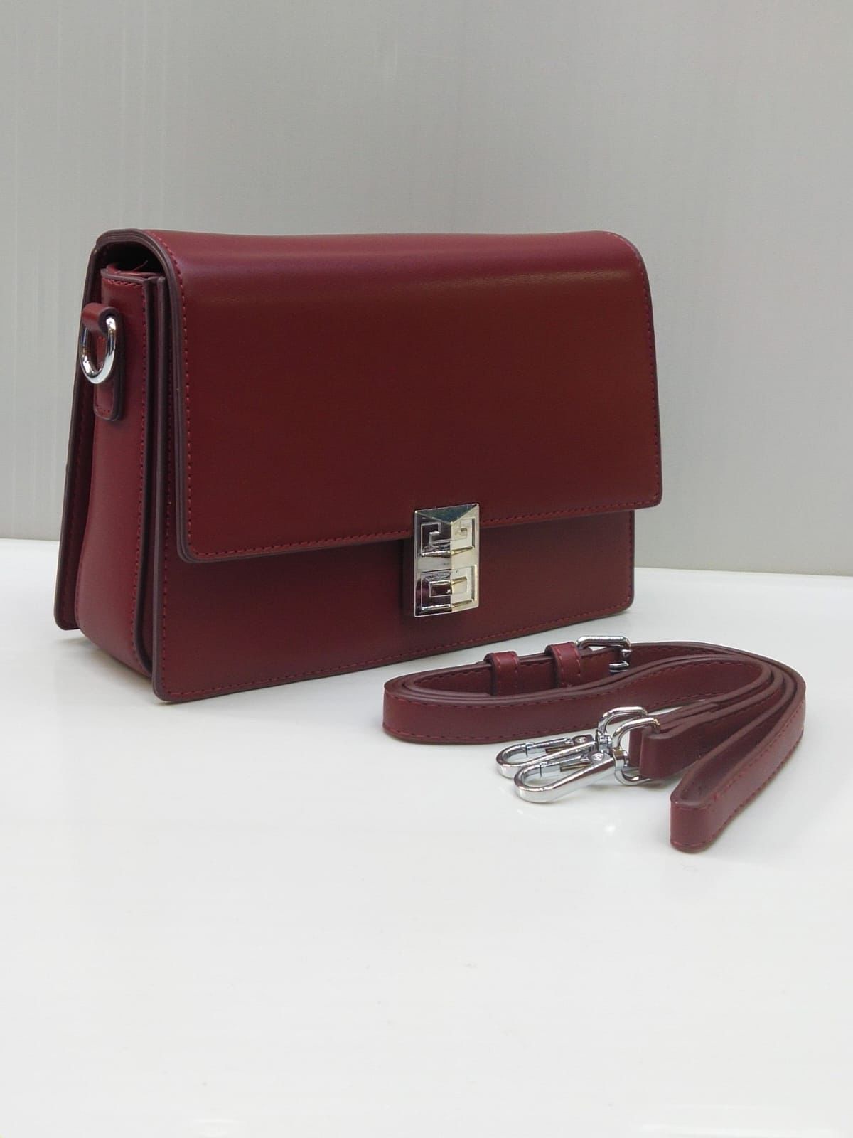 GIVENCHY – Premium Clutch with Long Belt (Red)