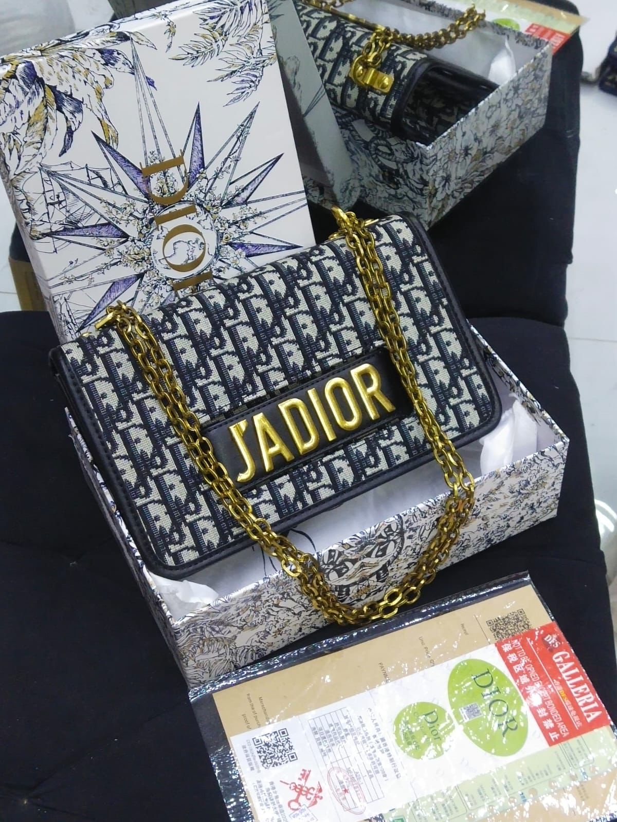J’ADIOR Series – Medium Bag (Black)