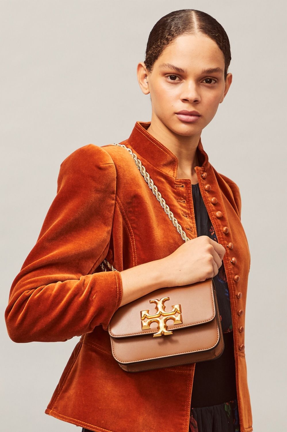 TORY BURCH – Classic Convertible Shoulder Bag (Brown)