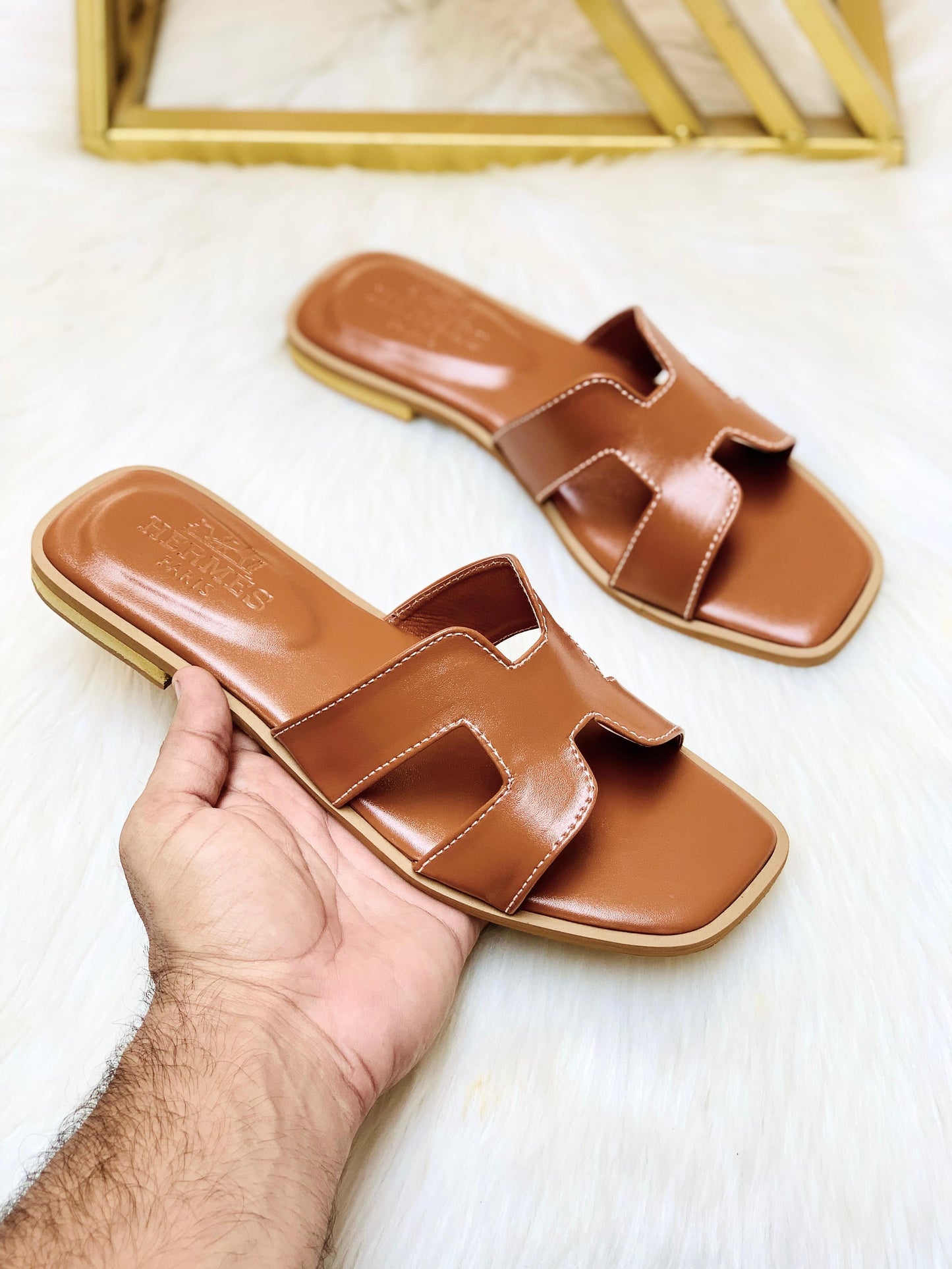 HERMES RESTOCK – Women Flat Slippers (Brown)
