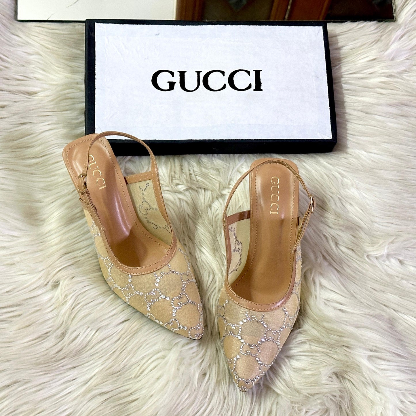 GUCCI NEW ARRIVAL – Women Slippers (Golden)