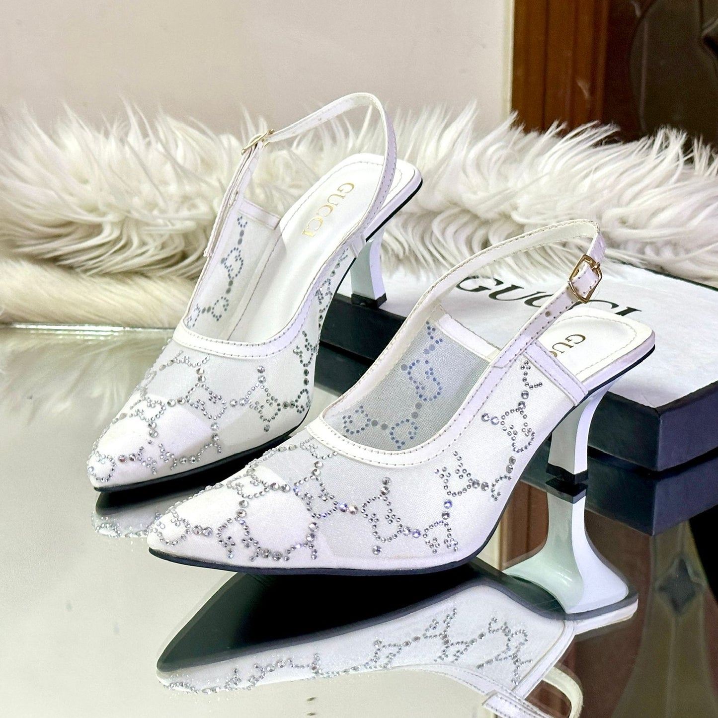 GUCCI NEW ARRIVAL – Women Slippers (Silver)
