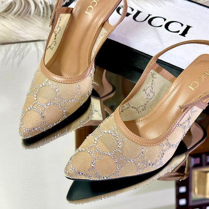 GUCCI NEW ARRIVAL – Women Slippers (Golden)