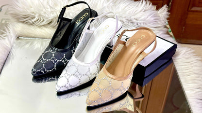 GUCCI NEW ARRIVAL – Women Slippers (Golden)