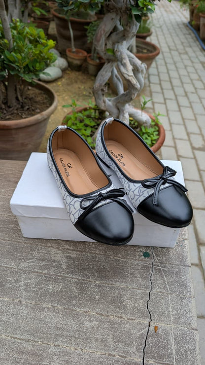 CALVIN KLEIN – Women Slippers (Black)