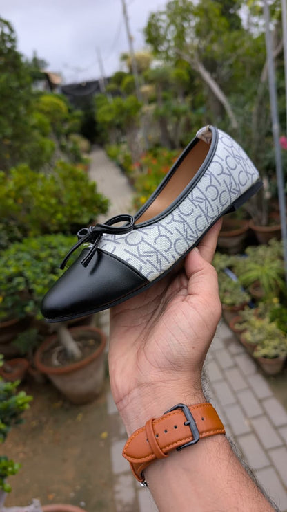 CALVIN KLEIN – Women Slippers (Black)